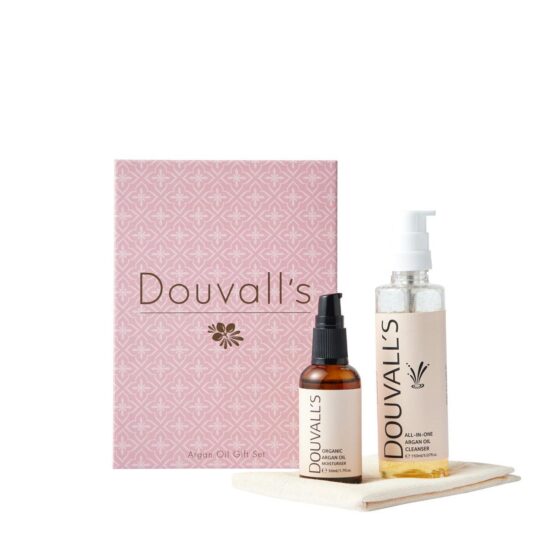Douvalls argan skincare set, argan oil, cleansing oil, muslin cloth. gift set, skincare gift set, argan oil set, cleaning oil, makeup remover, muslin, face cloth, exfoliator, argan moisturiser.